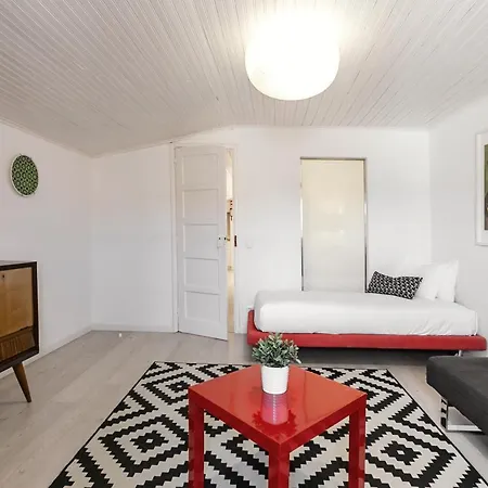 Ana's House * אובידוס